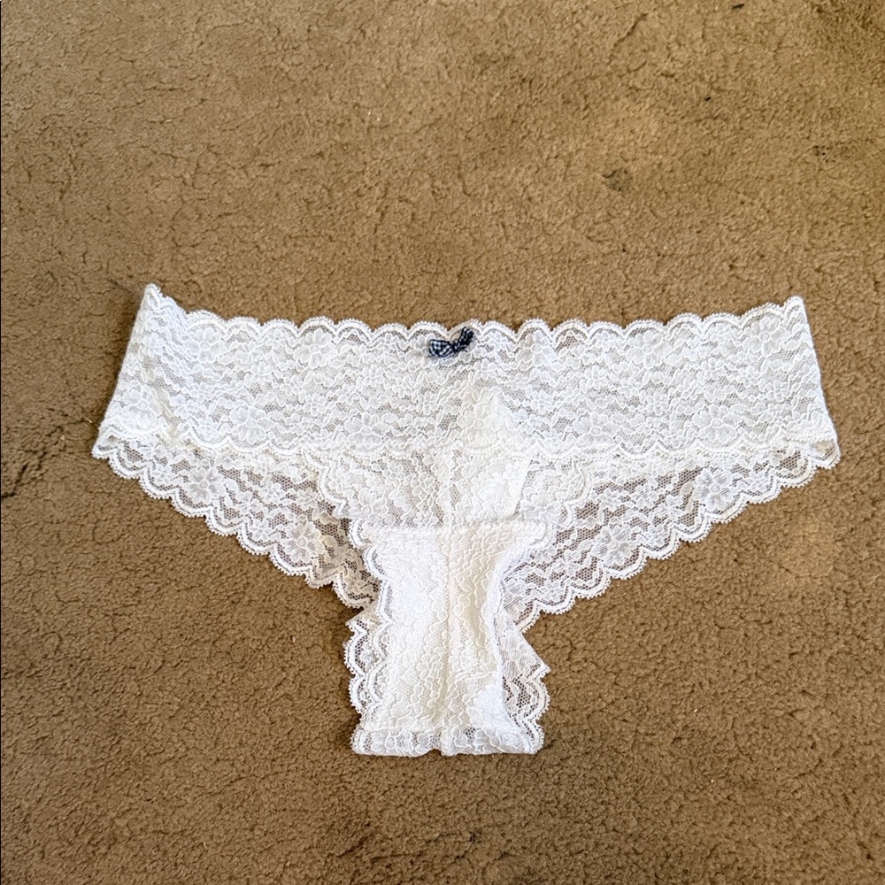 Gilly Hicks Panties!!